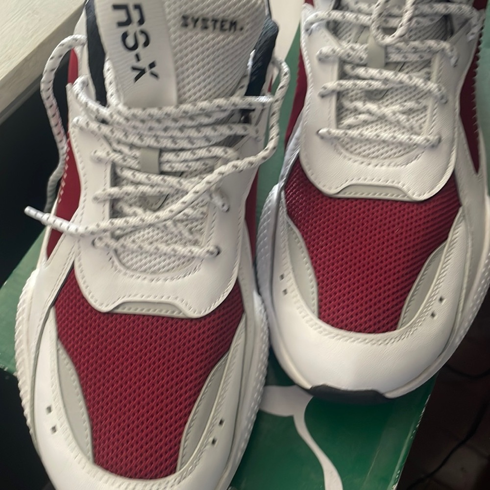 Men’s sneakers